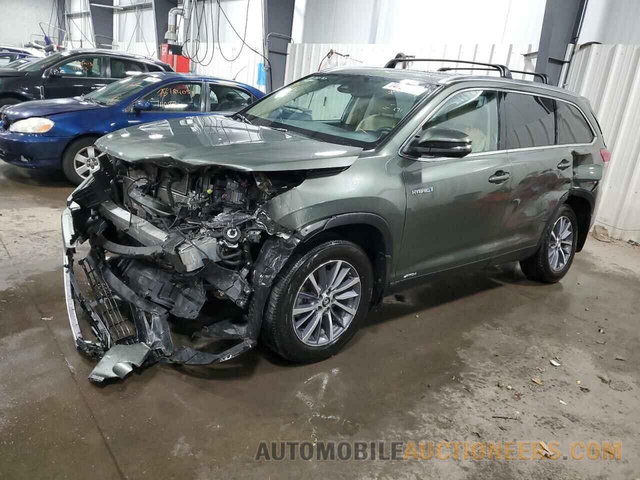 5TDJGRFH7KS057958 TOYOTA HIGHLANDER 2019