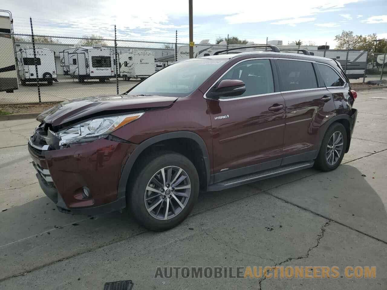 5TDJGRFH7KS060777 TOYOTA HIGHLANDER 2019