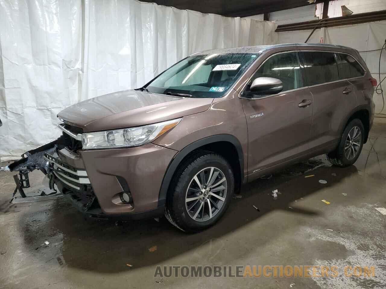 5TDJGRFH8HS032852 TOYOTA HIGHLANDER 2017