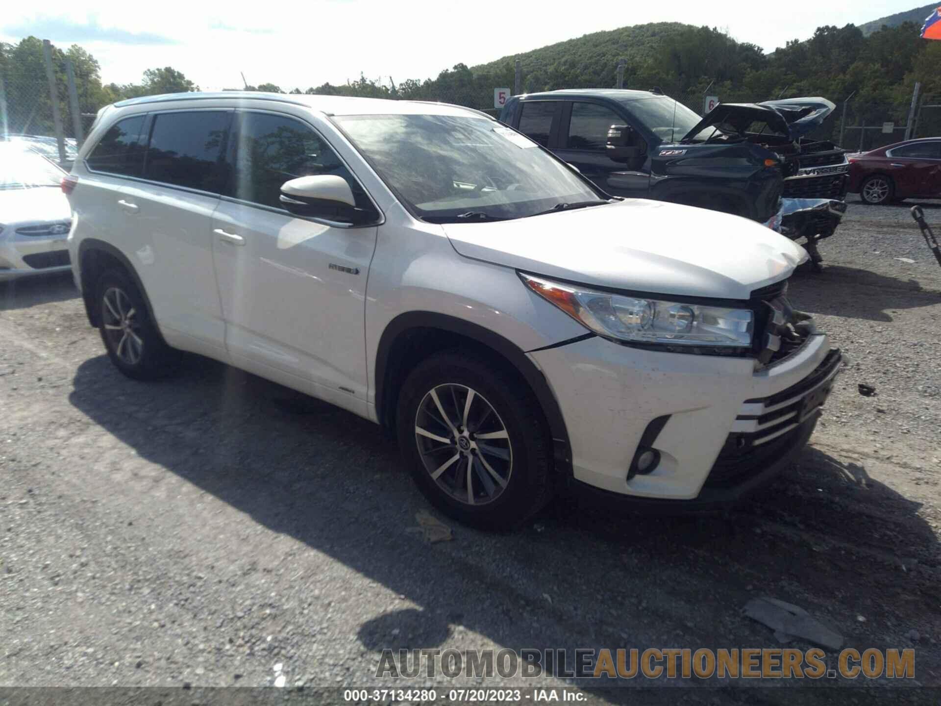 5TDJGRFH8JS039726 TOYOTA HIGHLANDER 2018