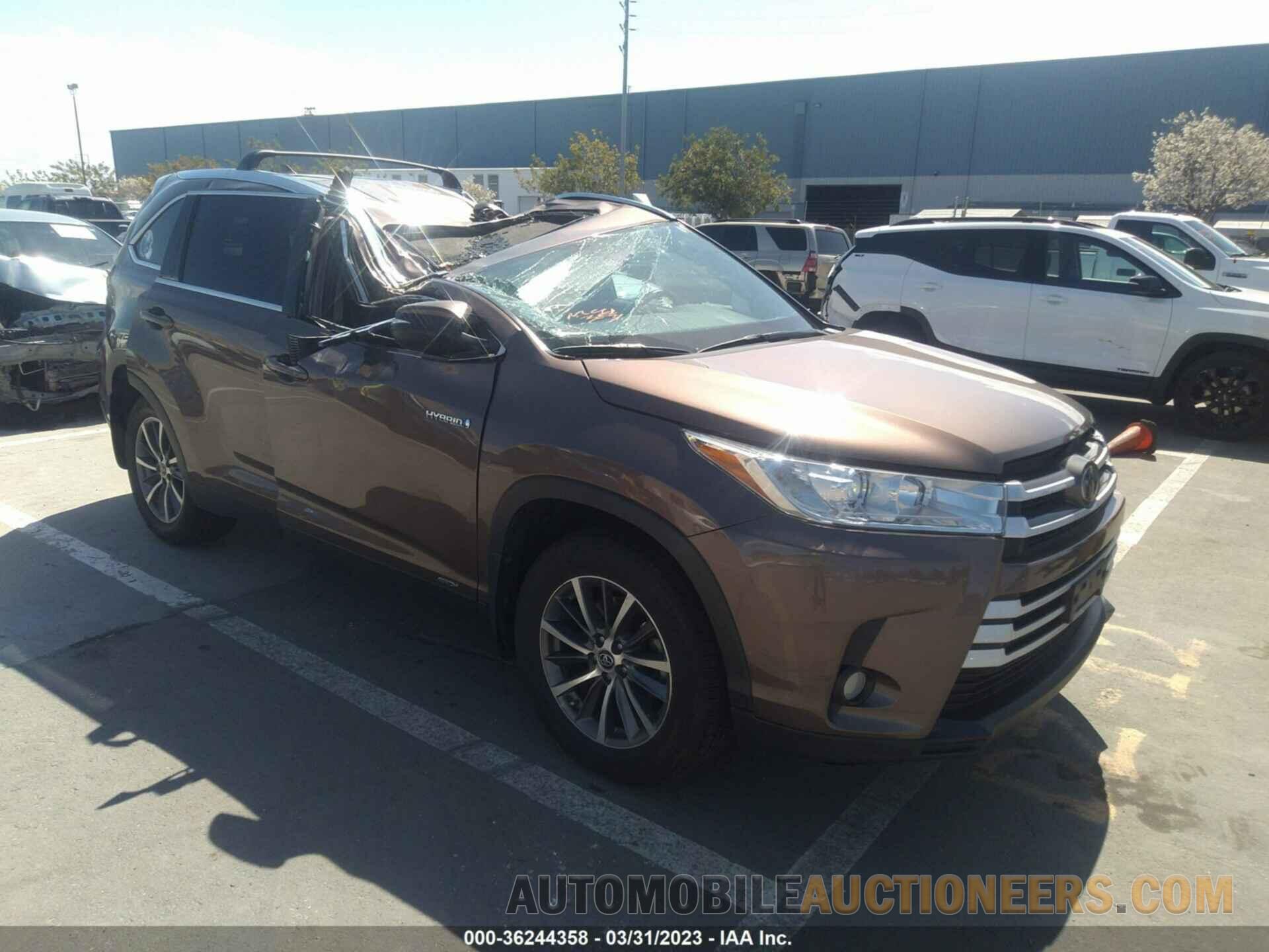 5TDJGRFH8KS058696 TOYOTA HIGHLANDER 2019