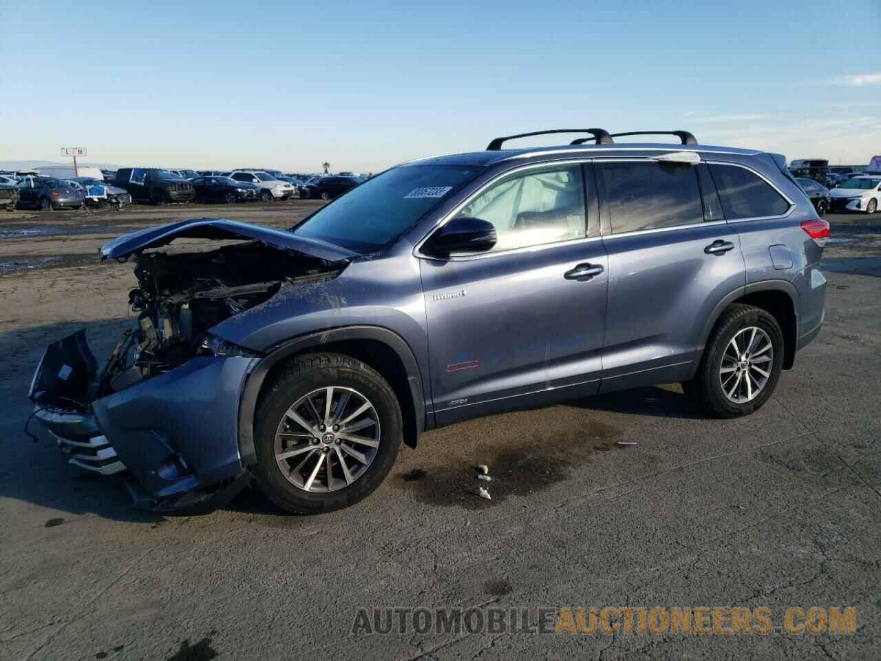 5TDJGRFH9JS048774 TOYOTA HIGHLANDER 2018