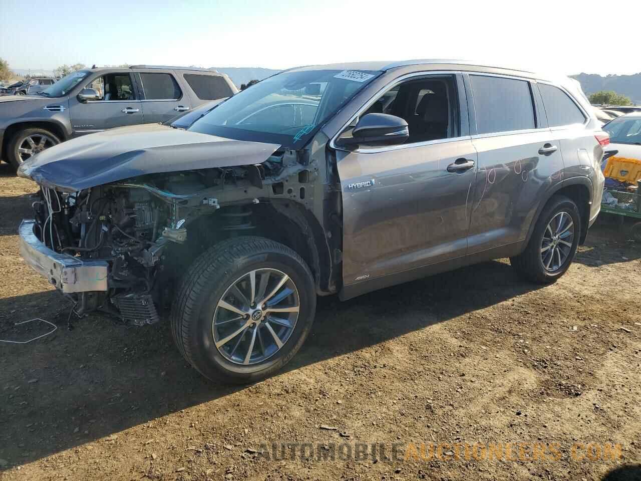 5TDJGRFH9KS052633 TOYOTA HIGHLANDER 2019