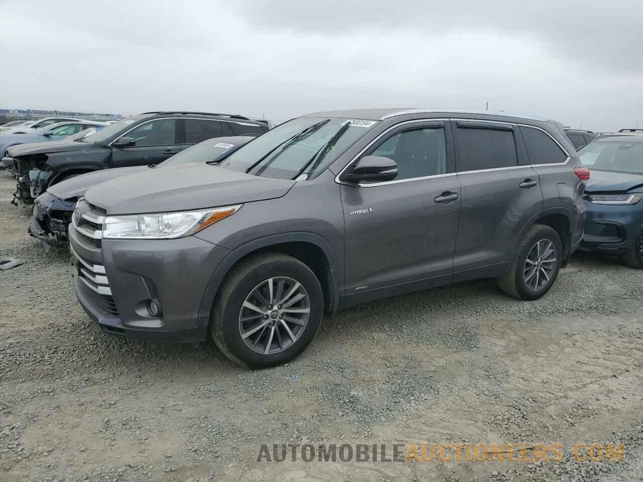 5TDJGRFH9KS065818 TOYOTA HIGHLANDER 2019