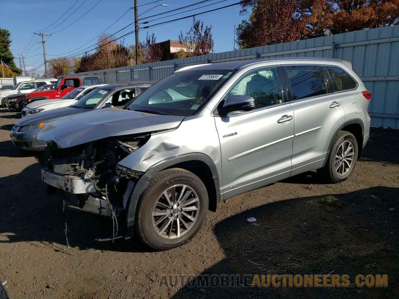 5TDJGRFHXHS023067 TOYOTA HIGHLANDER 2017