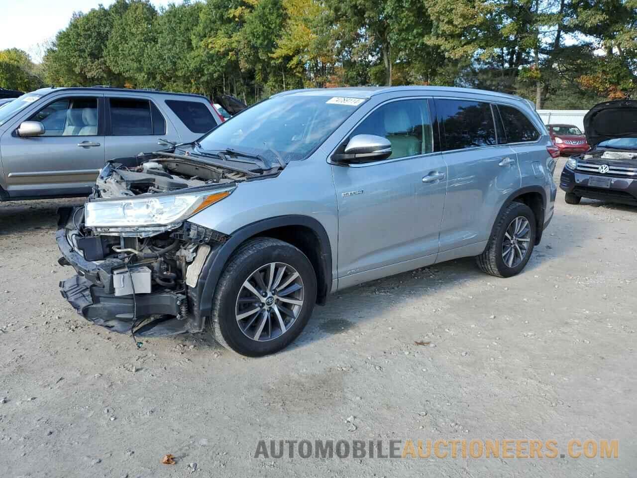 5TDJGRFHXHS027894 TOYOTA HIGHLANDER 2017