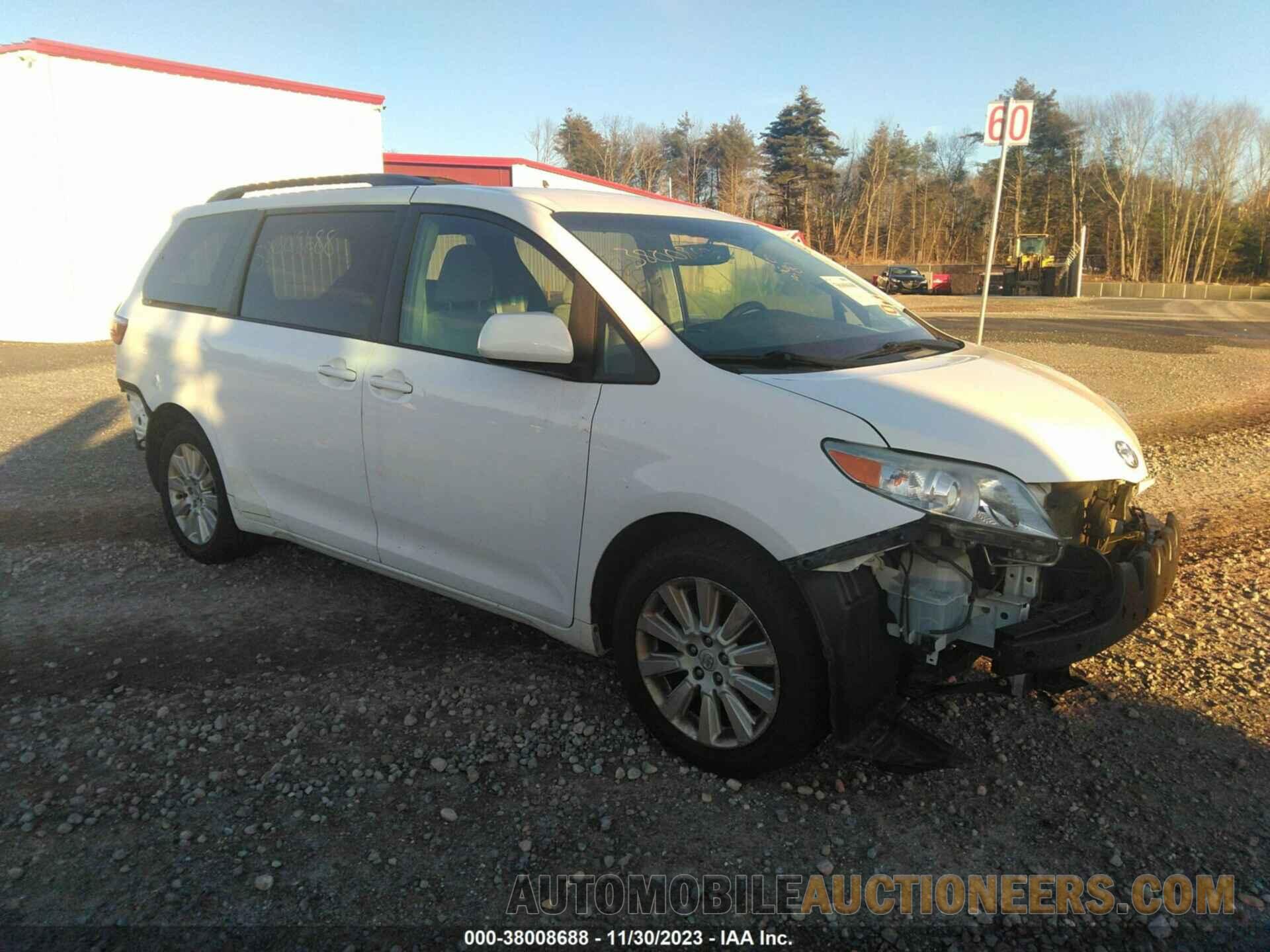 5TDJK3DC0FS117765 TOYOTA SIENNA 2015