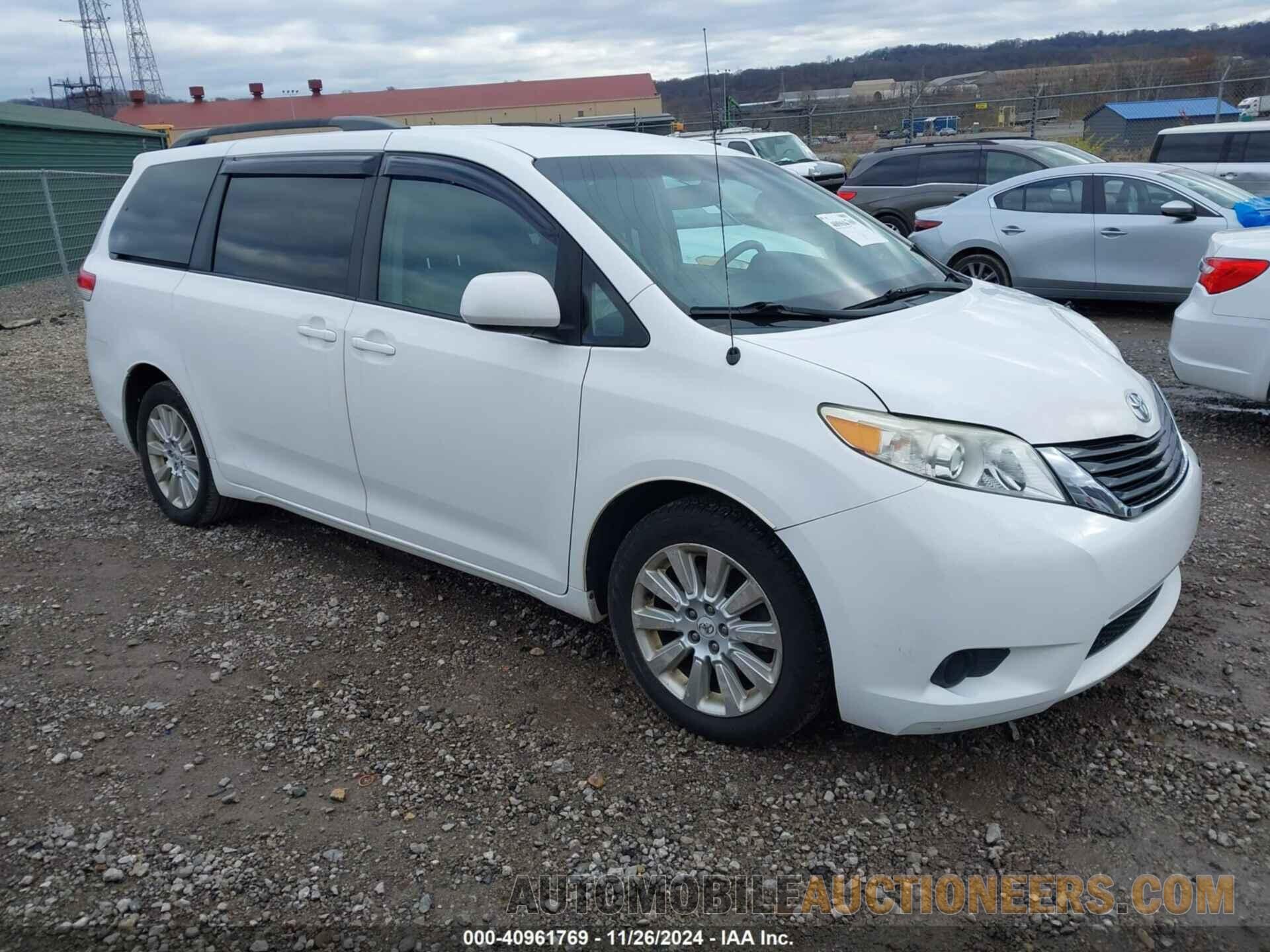 5TDJK3DC2BS007570 TOYOTA SIENNA 2011