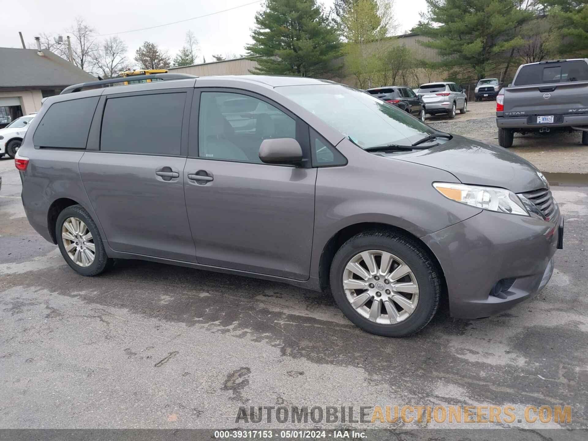 5TDJK3DC2FS112938 TOYOTA SIENNA 2015