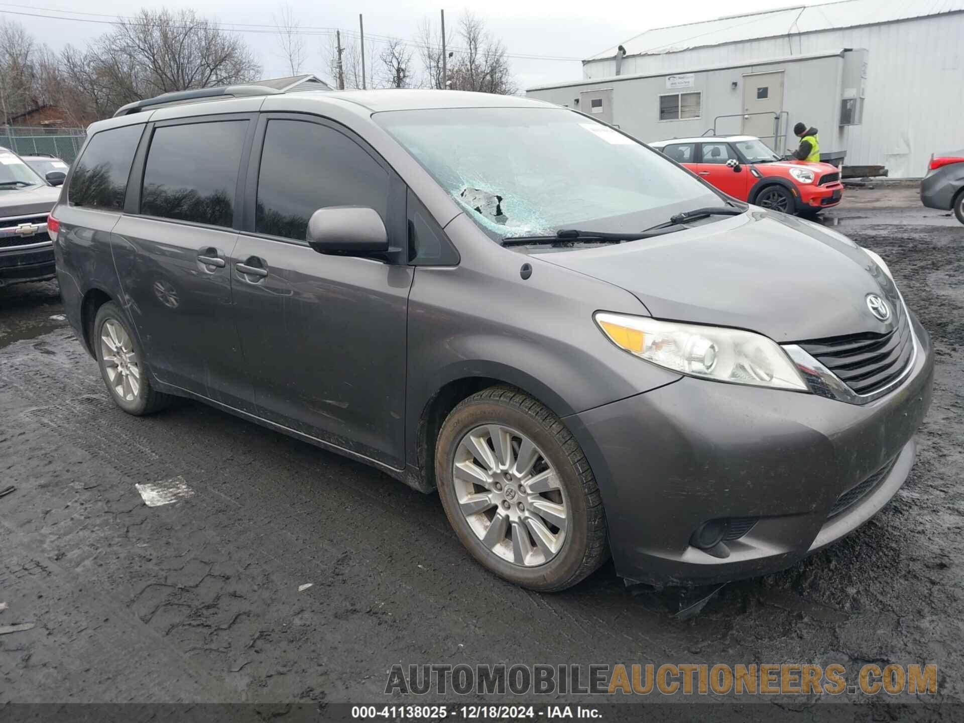 5TDJK3DC3CS030731 TOYOTA SIENNA 2012