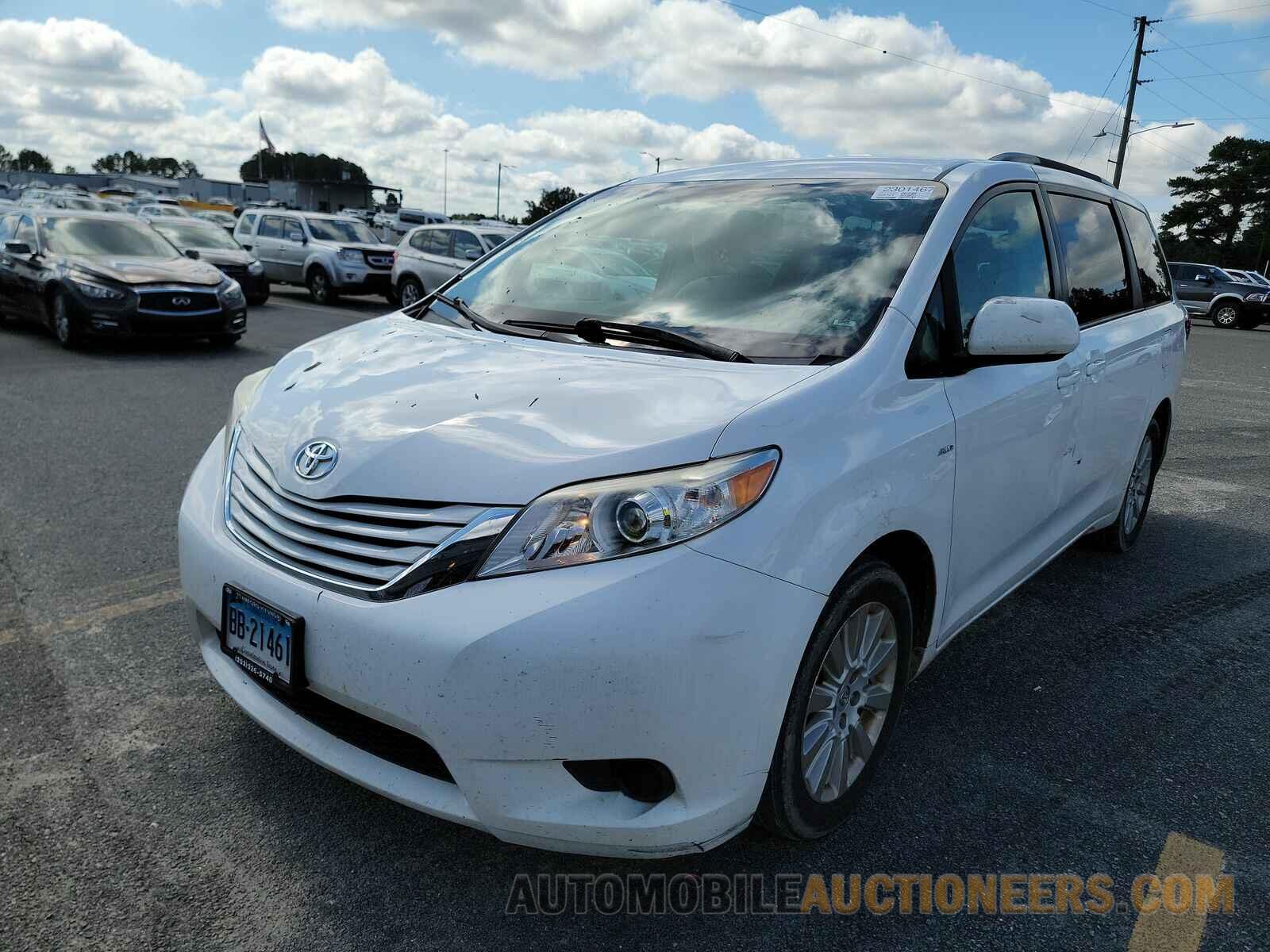 5TDJK3DC3GS143097 Toyota Sienna LE 2016