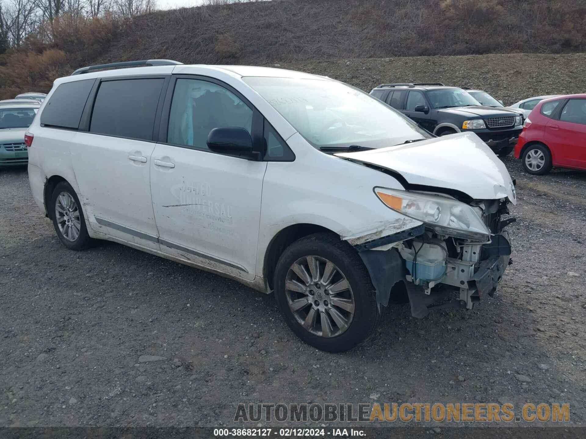 5TDJK3DC4FS122029 TOYOTA SIENNA 2015