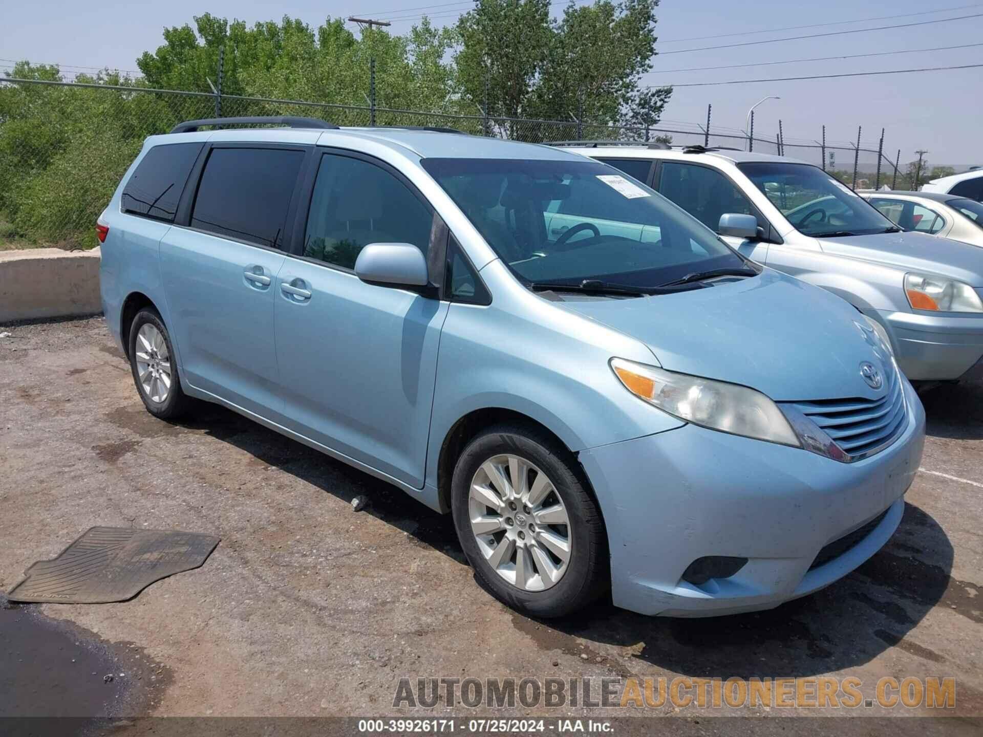 5TDJK3DC7FS099104 TOYOTA SIENNA 2015