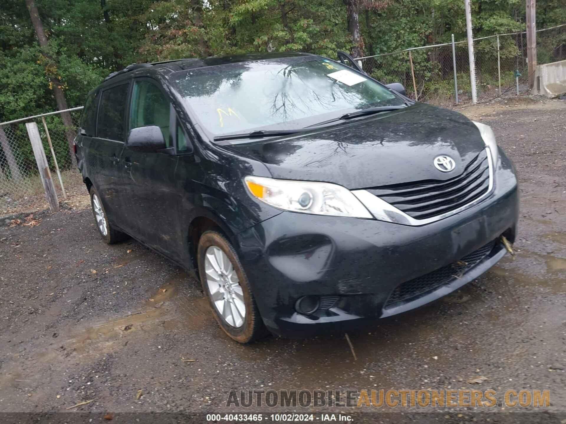 5TDJK3DC8FS112443 TOYOTA SIENNA 2015