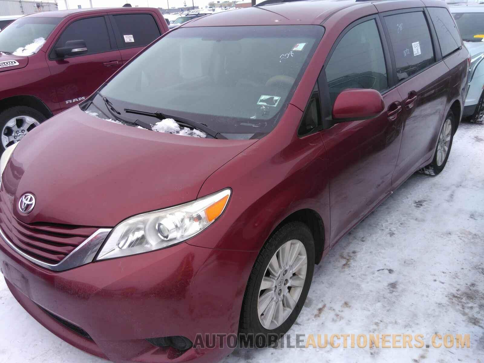 5TDJK3DCXFS109270 Toyota Sienna 2015