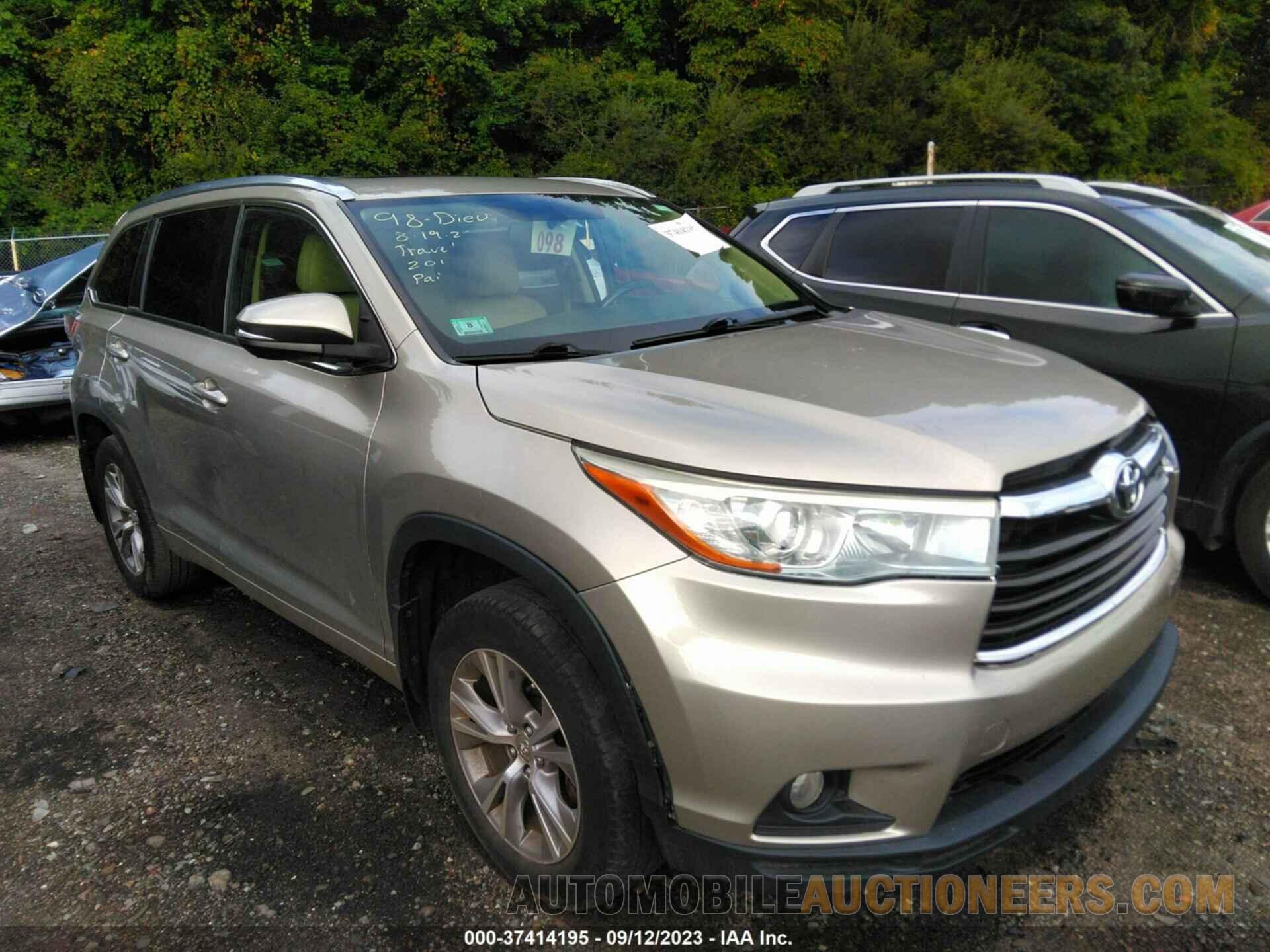 5TDJKRFH0FS098761 TOYOTA HIGHLANDER 2015