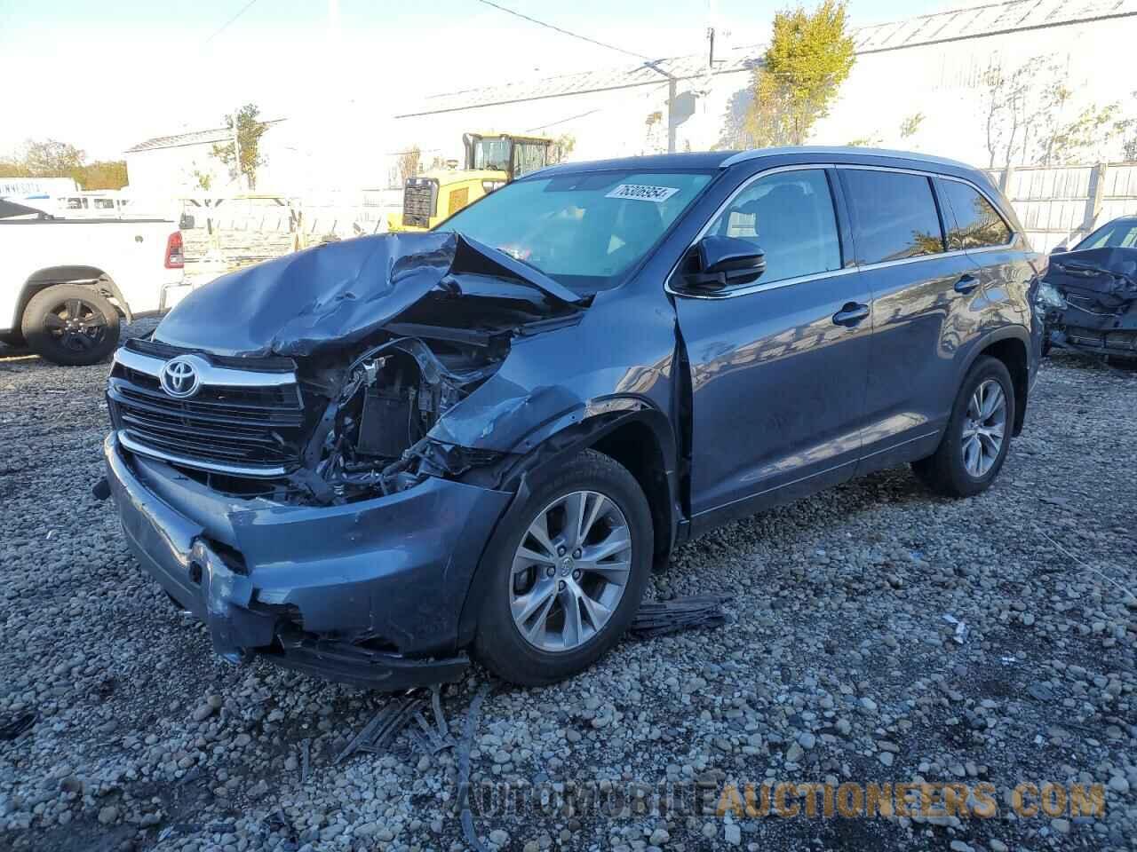 5TDJKRFH0FS119589 TOYOTA HIGHLANDER 2015