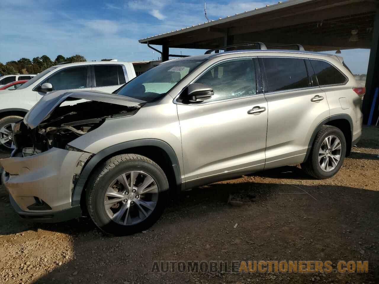 5TDJKRFH0FS123044 TOYOTA HIGHLANDER 2015