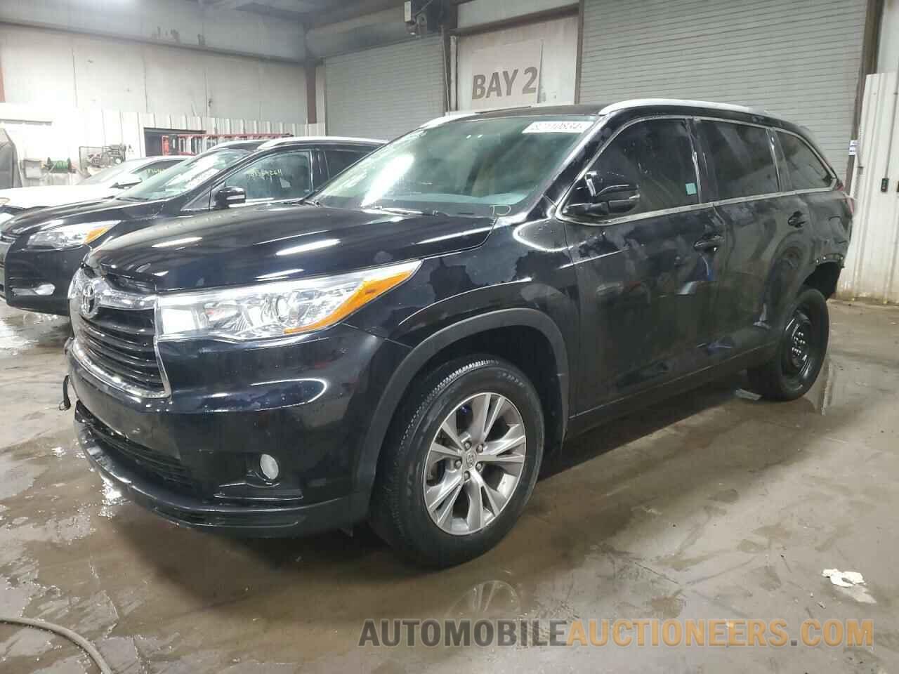 5TDJKRFH0FS138157 TOYOTA HIGHLANDER 2015