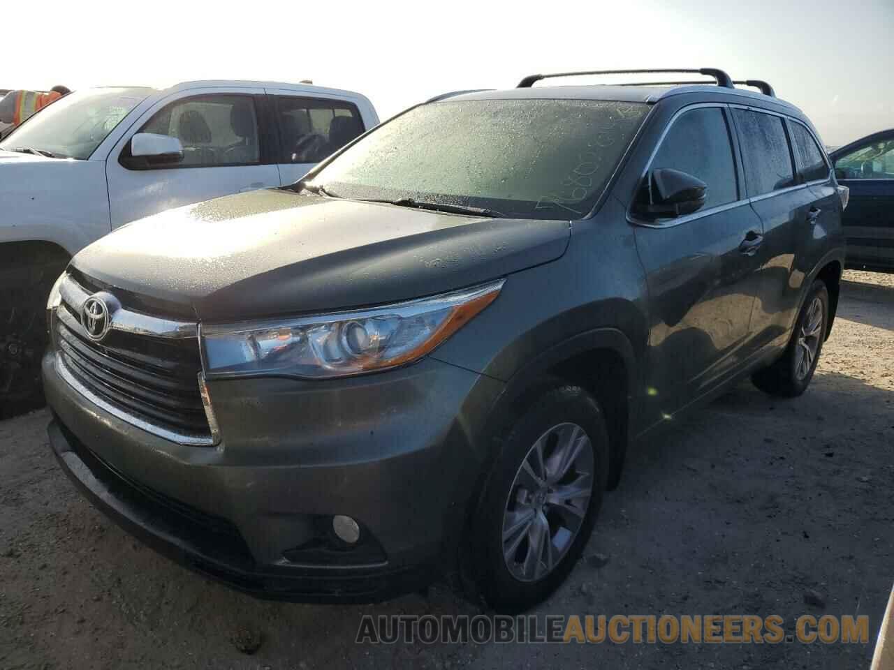 5TDJKRFH0FS157565 TOYOTA HIGHLANDER 2015