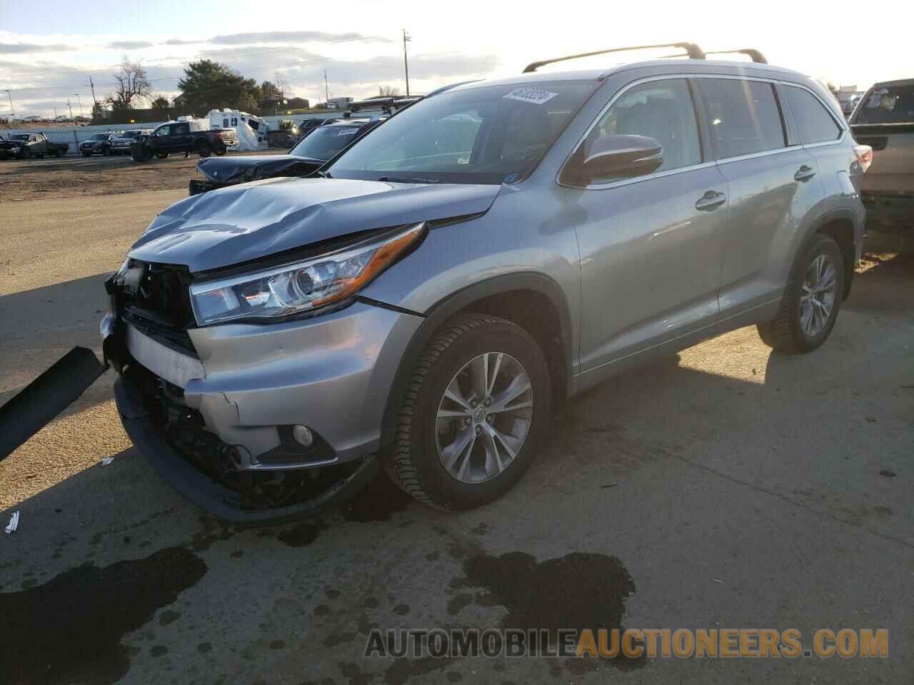 5TDJKRFH0FS165150 TOYOTA HIGHLANDER 2015