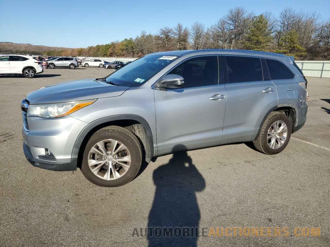 5TDJKRFH0FS182188 TOYOTA HIGHLANDER 2015