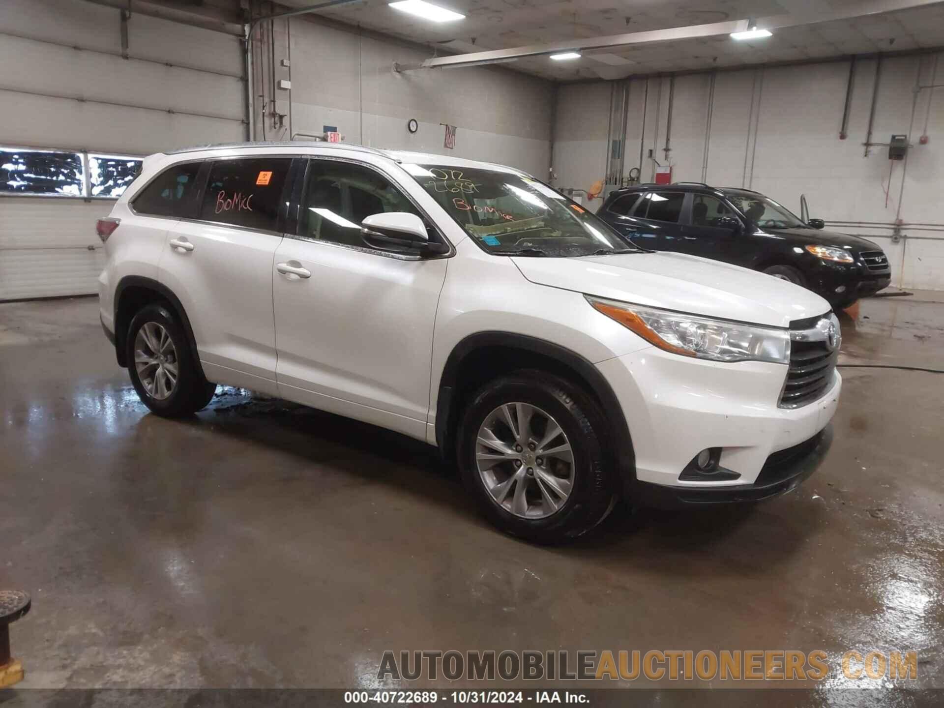 5TDJKRFH0FS190310 TOYOTA HIGHLANDER 2015