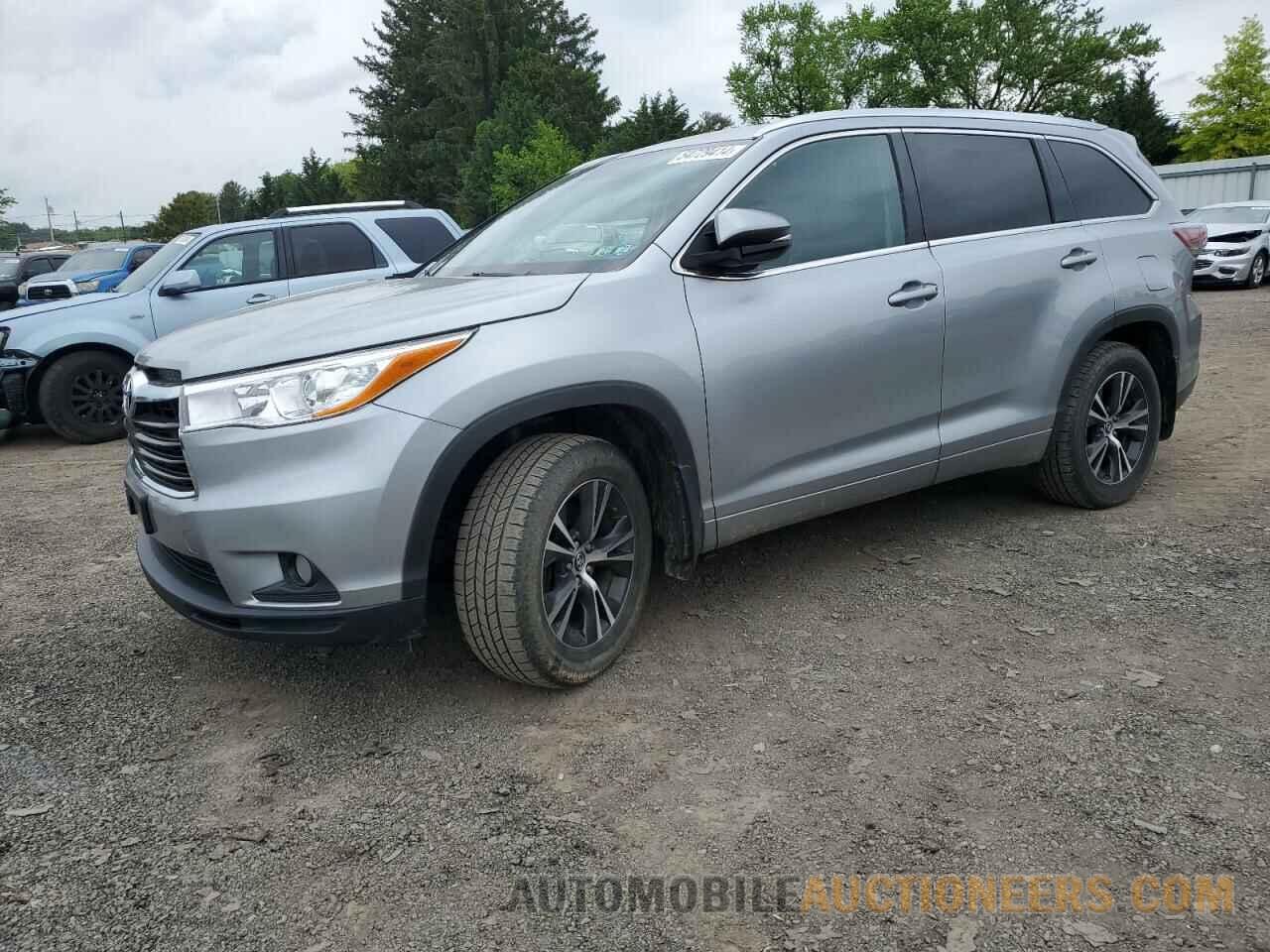 5TDJKRFH0GS500957 TOYOTA HIGHLANDER 2016