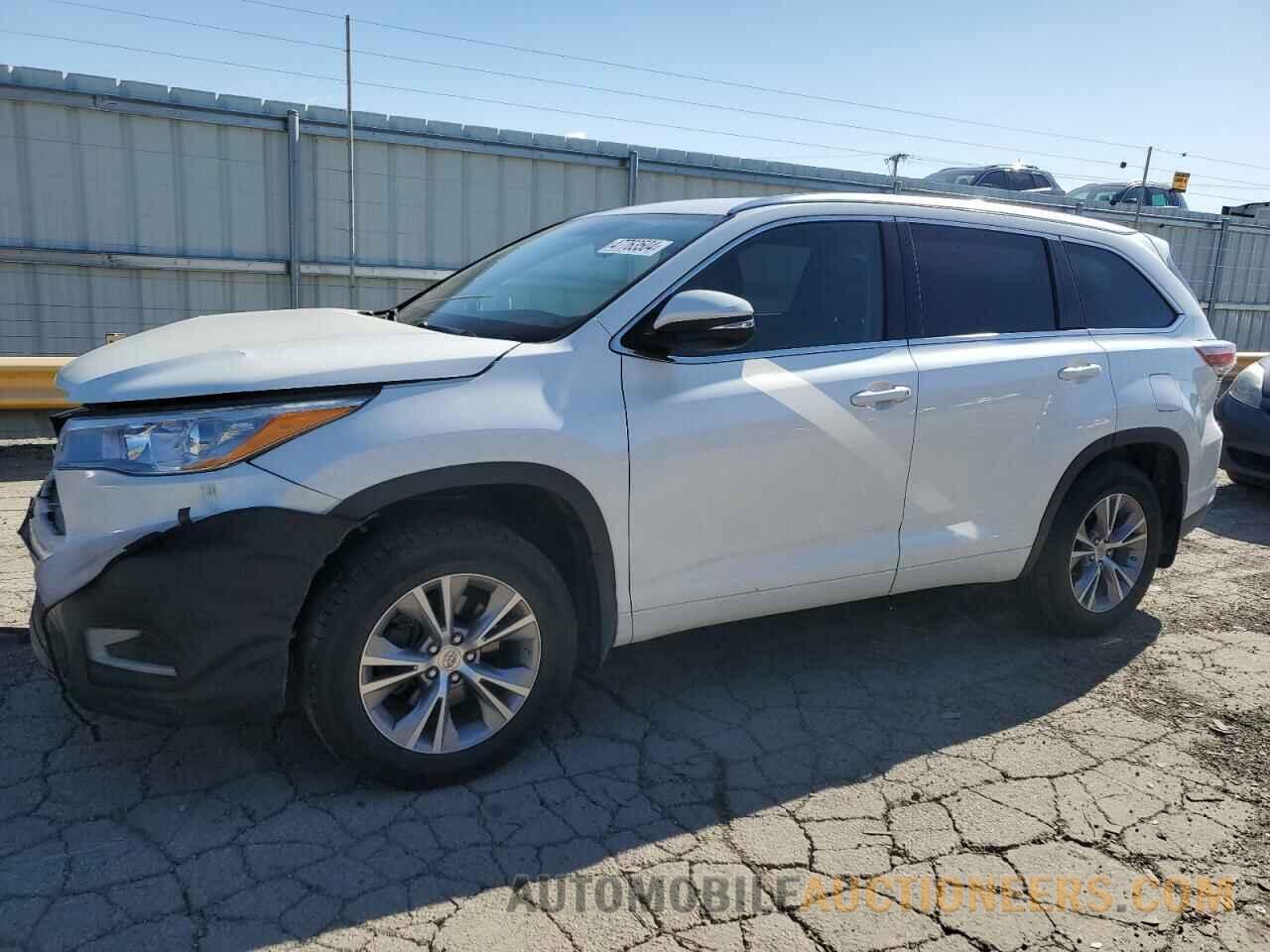 5TDJKRFH1FS111906 TOYOTA HIGHLANDER 2015