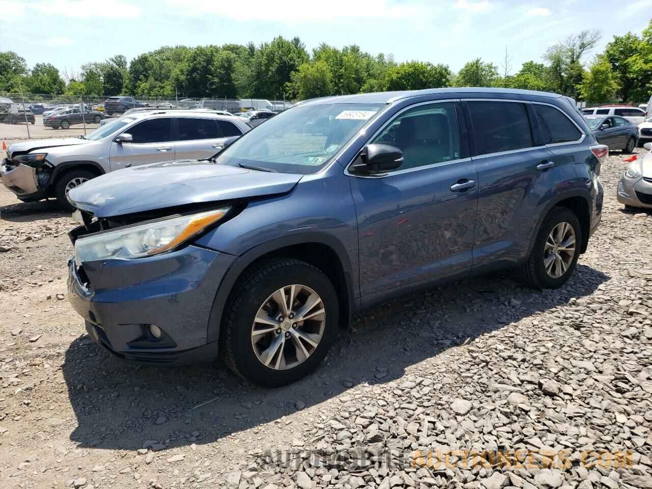 5TDJKRFH1FS186864 TOYOTA HIGHLANDER 2015