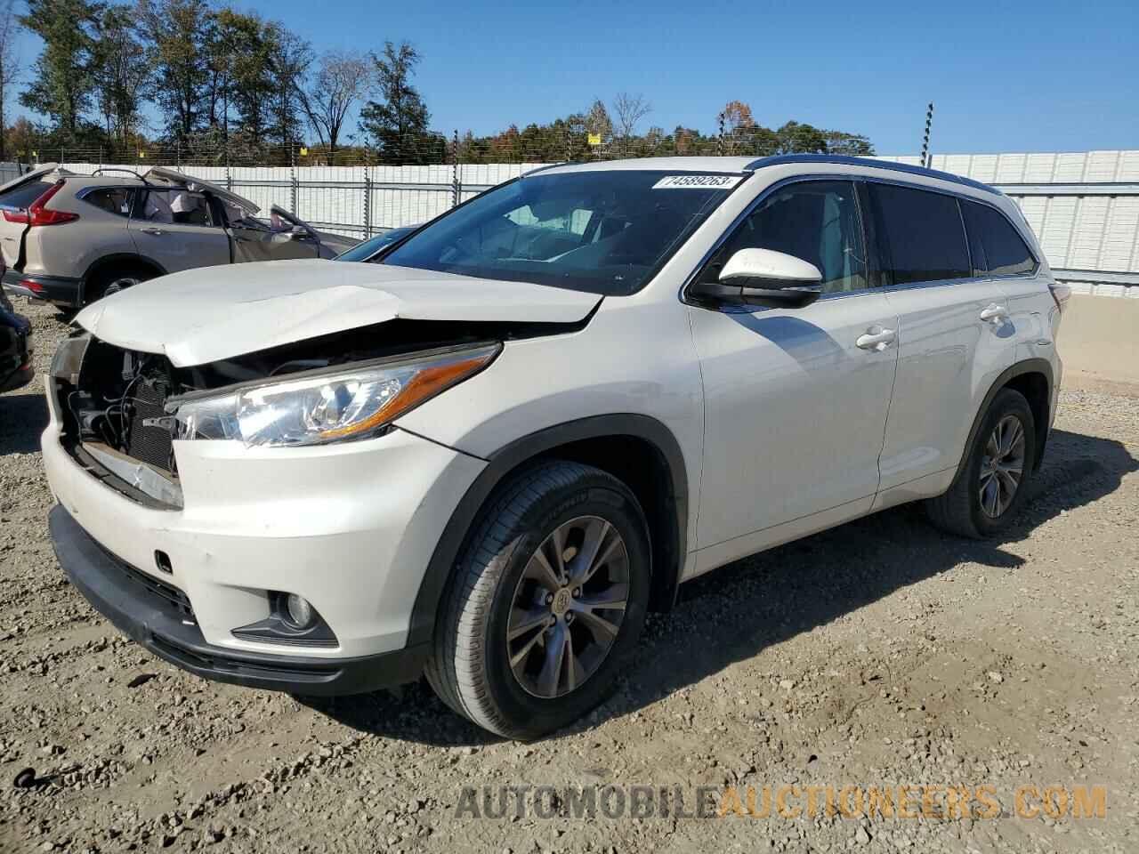 5TDJKRFH2FS085235 TOYOTA HIGHLANDER 2015