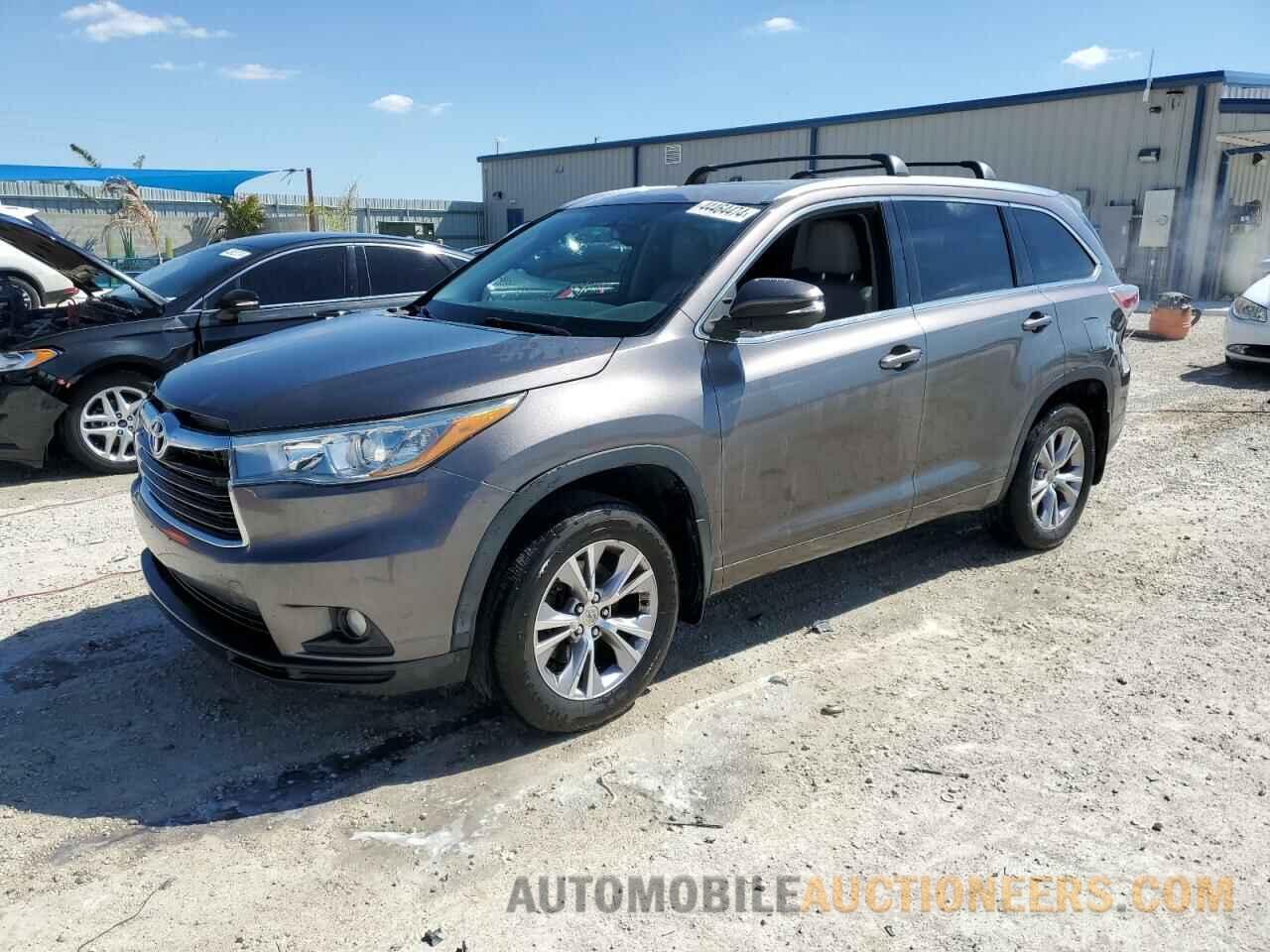 5TDJKRFH2FS137401 TOYOTA HIGHLANDER 2015