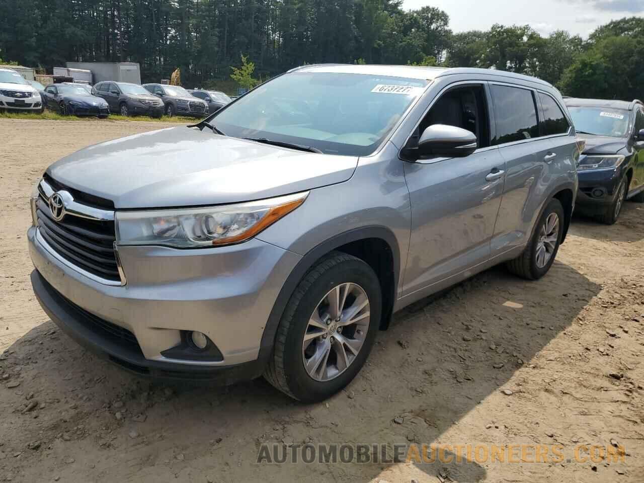 5TDJKRFH2FS163545 TOYOTA HIGHLANDER 2015