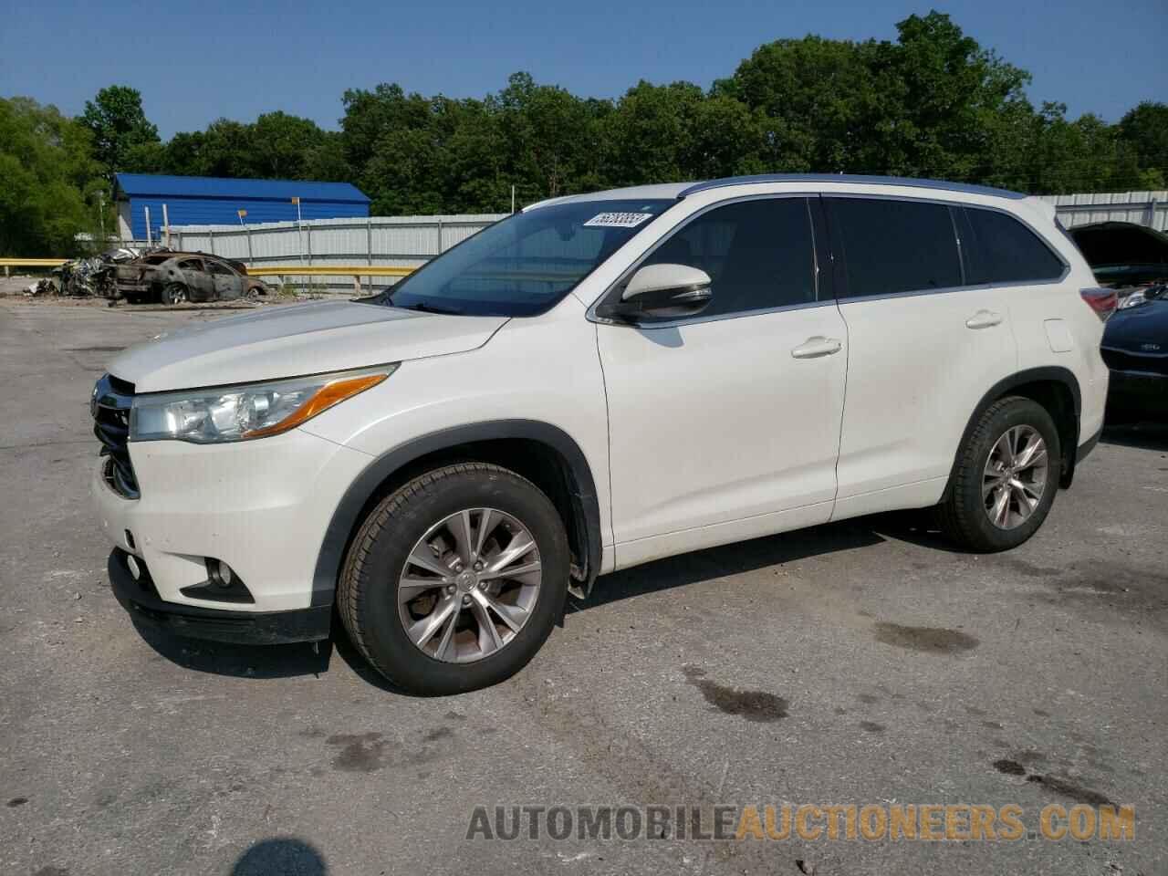 5TDJKRFH2FS221282 TOYOTA HIGHLANDER 2015