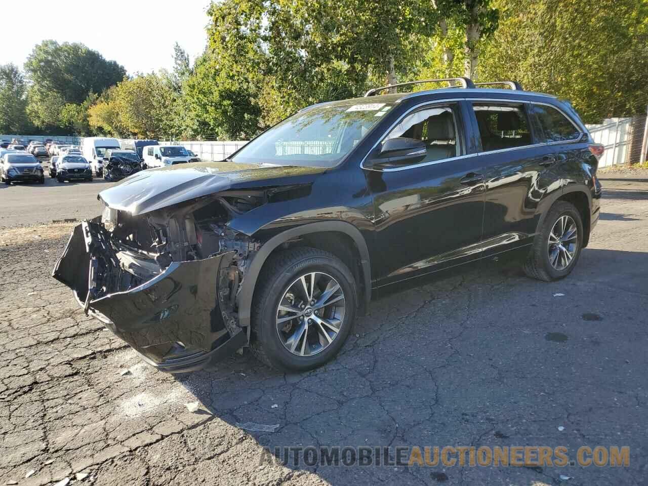 5TDJKRFH2GS352858 TOYOTA HIGHLANDER 2016