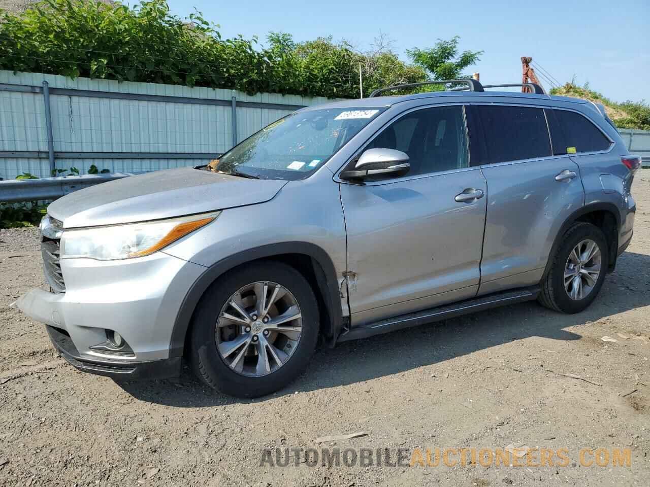 5TDJKRFH3FS114077 TOYOTA HIGHLANDER 2015