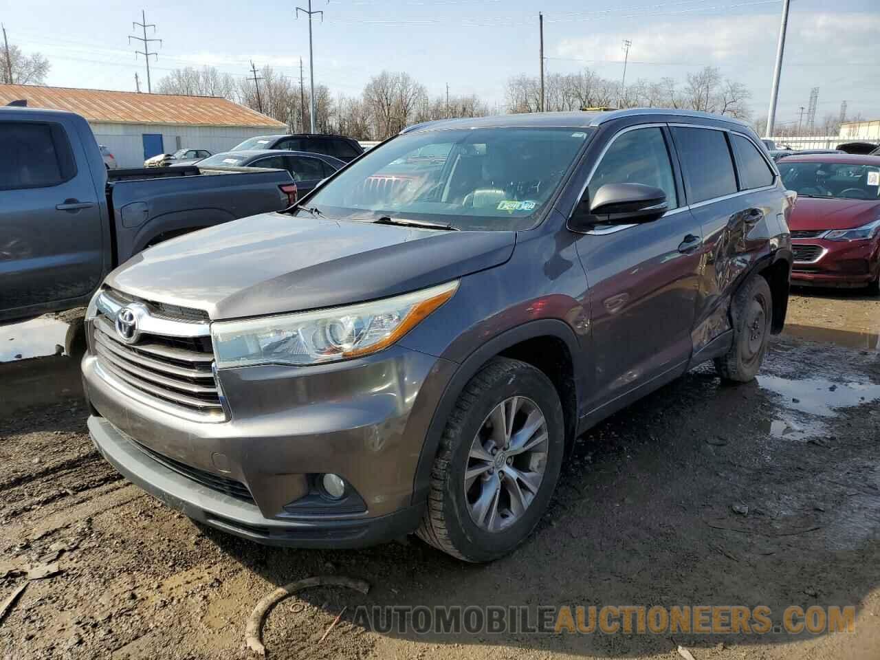 5TDJKRFH3FS116413 TOYOTA HIGHLANDER 2015