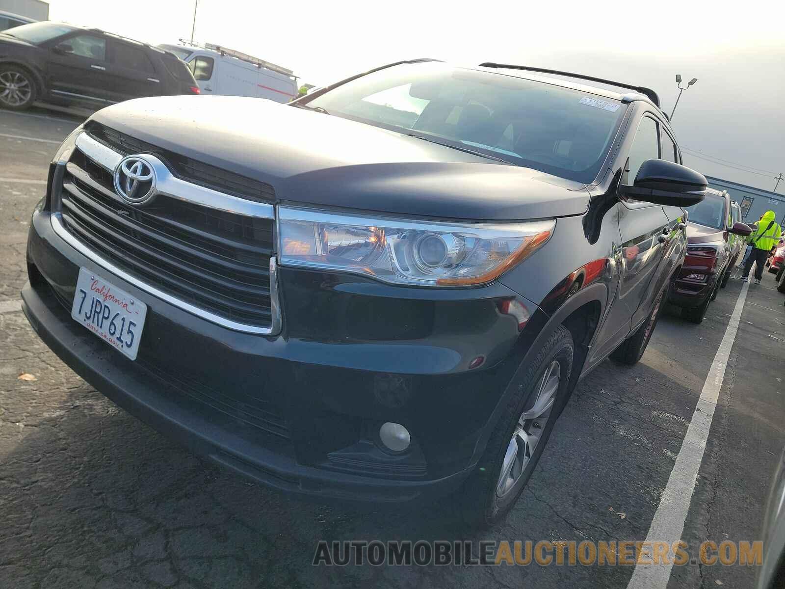 5TDJKRFH3FS120476 Toyota Highlander 2015