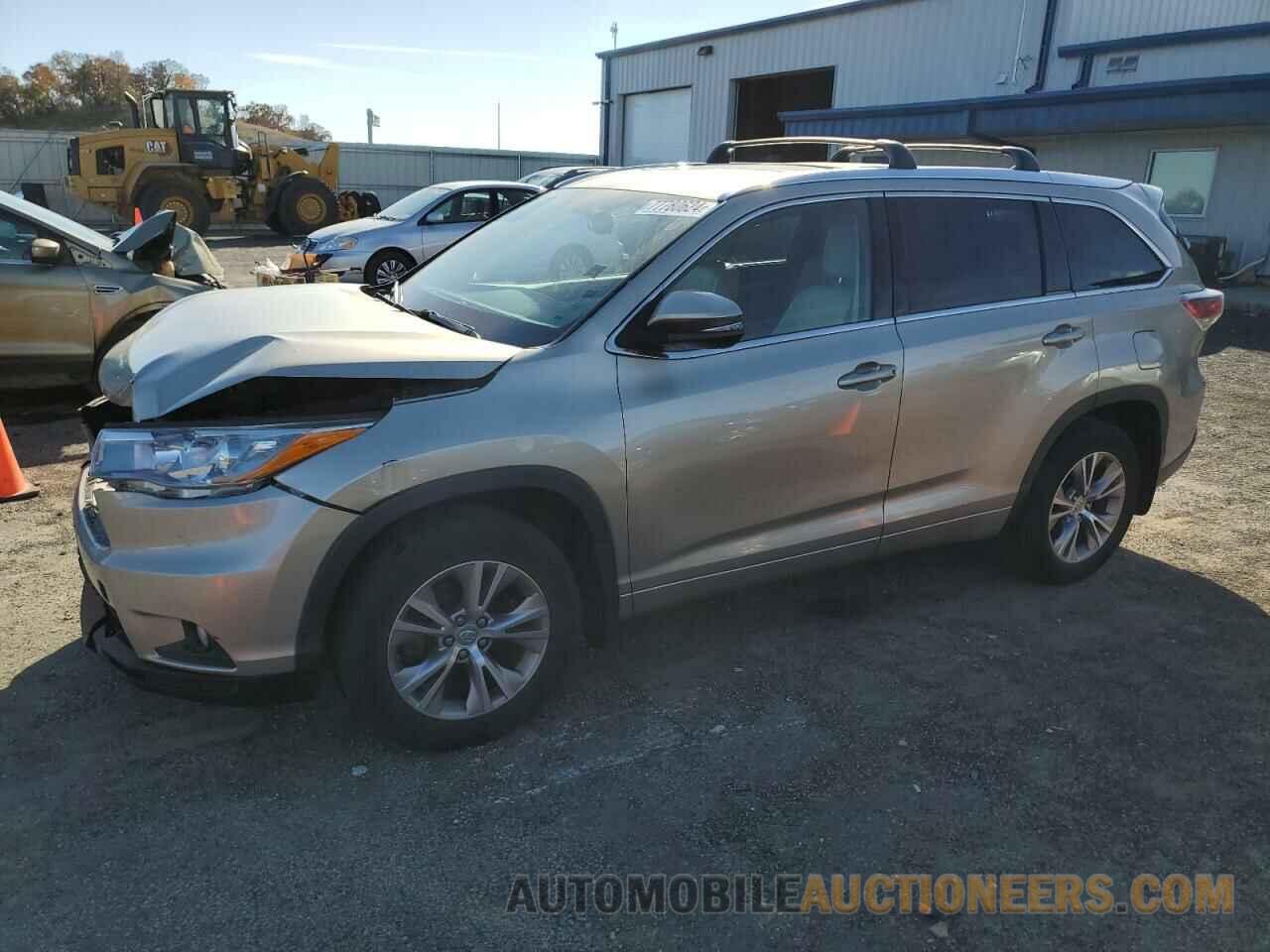 5TDJKRFH3FS130487 TOYOTA HIGHLANDER 2015