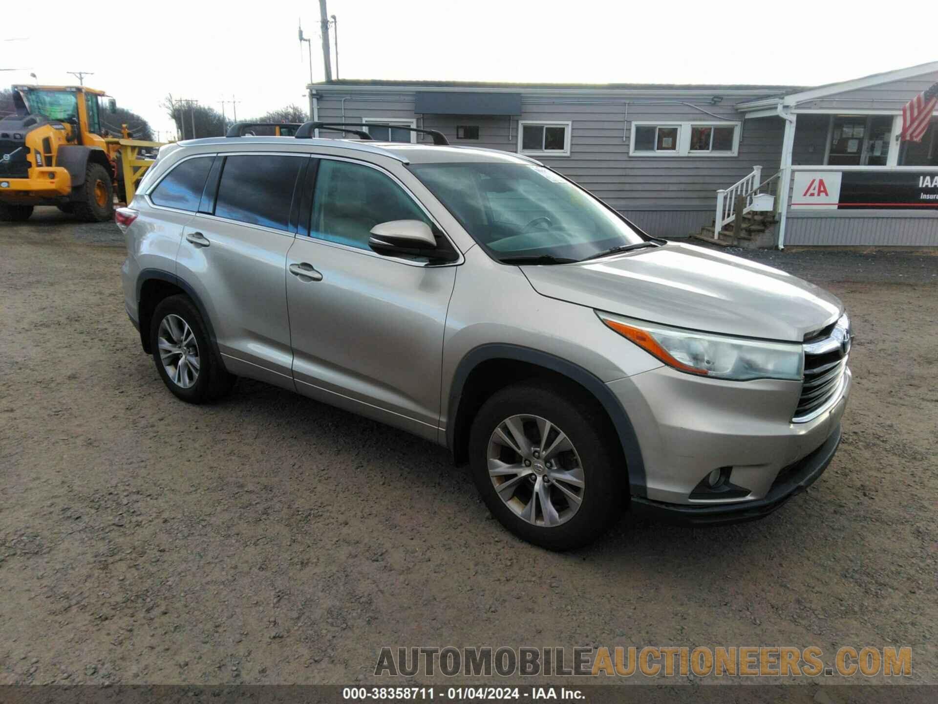 5TDJKRFH3FS130831 TOYOTA HIGHLANDER 2015