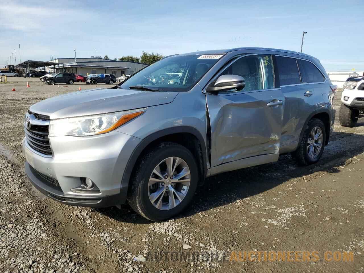 5TDJKRFH3FS143322 TOYOTA HIGHLANDER 2015