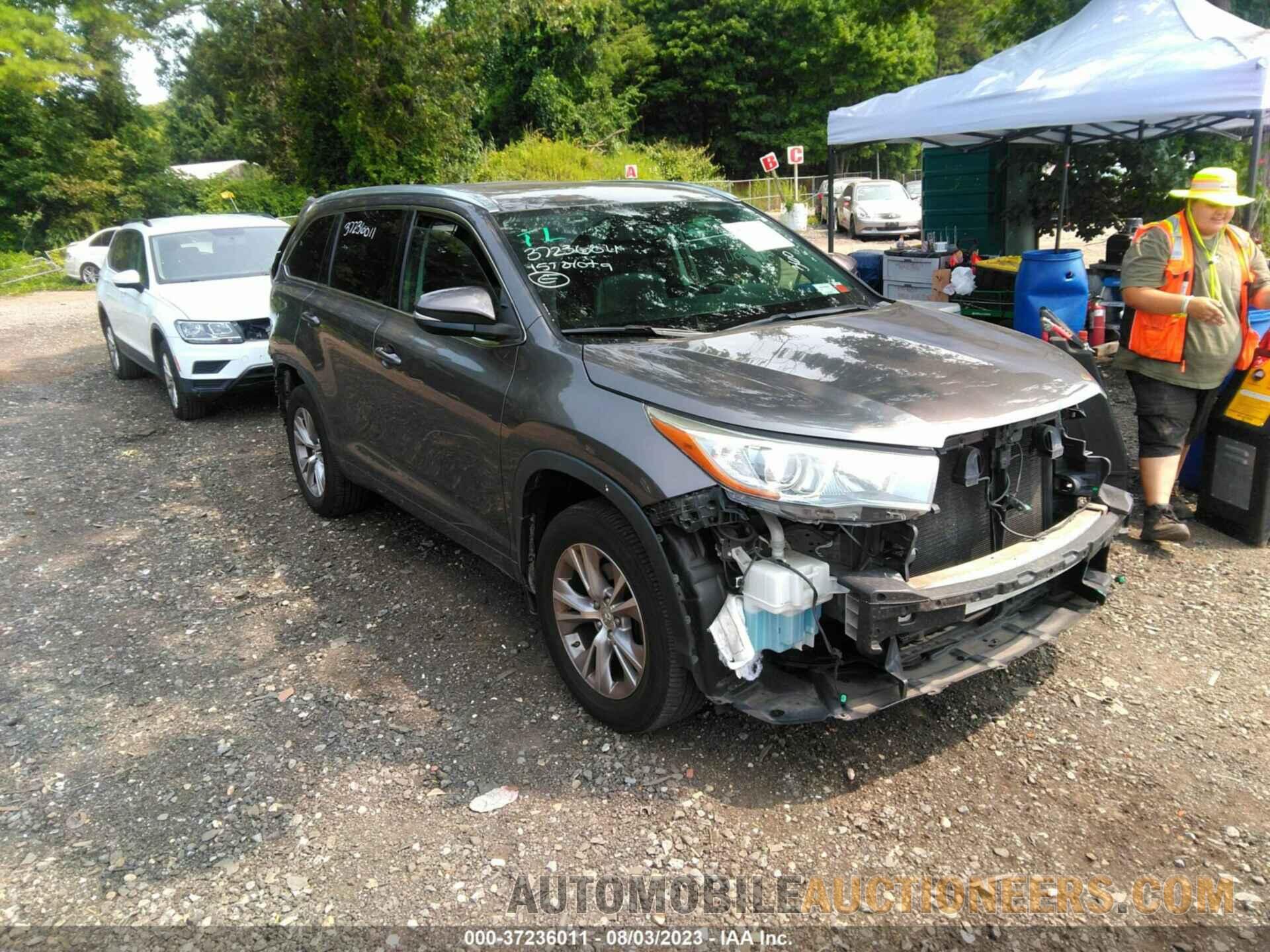 5TDJKRFH3FS171086 TOYOTA HIGHLANDER 2015