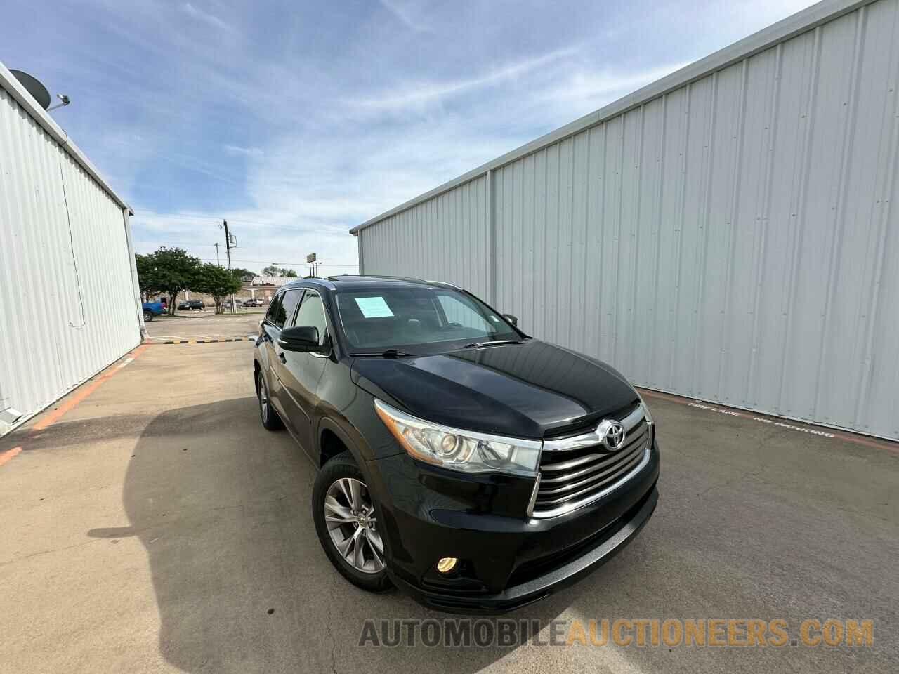 5TDJKRFH3FS185831 TOYOTA HIGHLANDER 2015