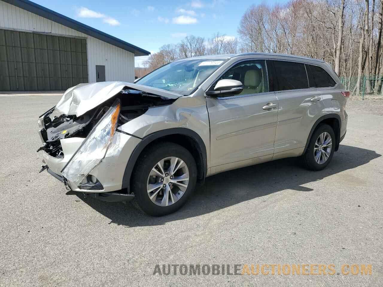 5TDJKRFH3FS212901 TOYOTA HIGHLANDER 2015