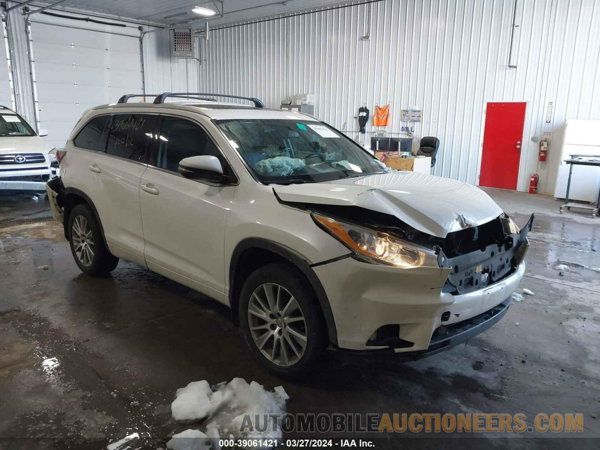 5TDJKRFH3FS214941 TOYOTA HIGHLANDER 2015