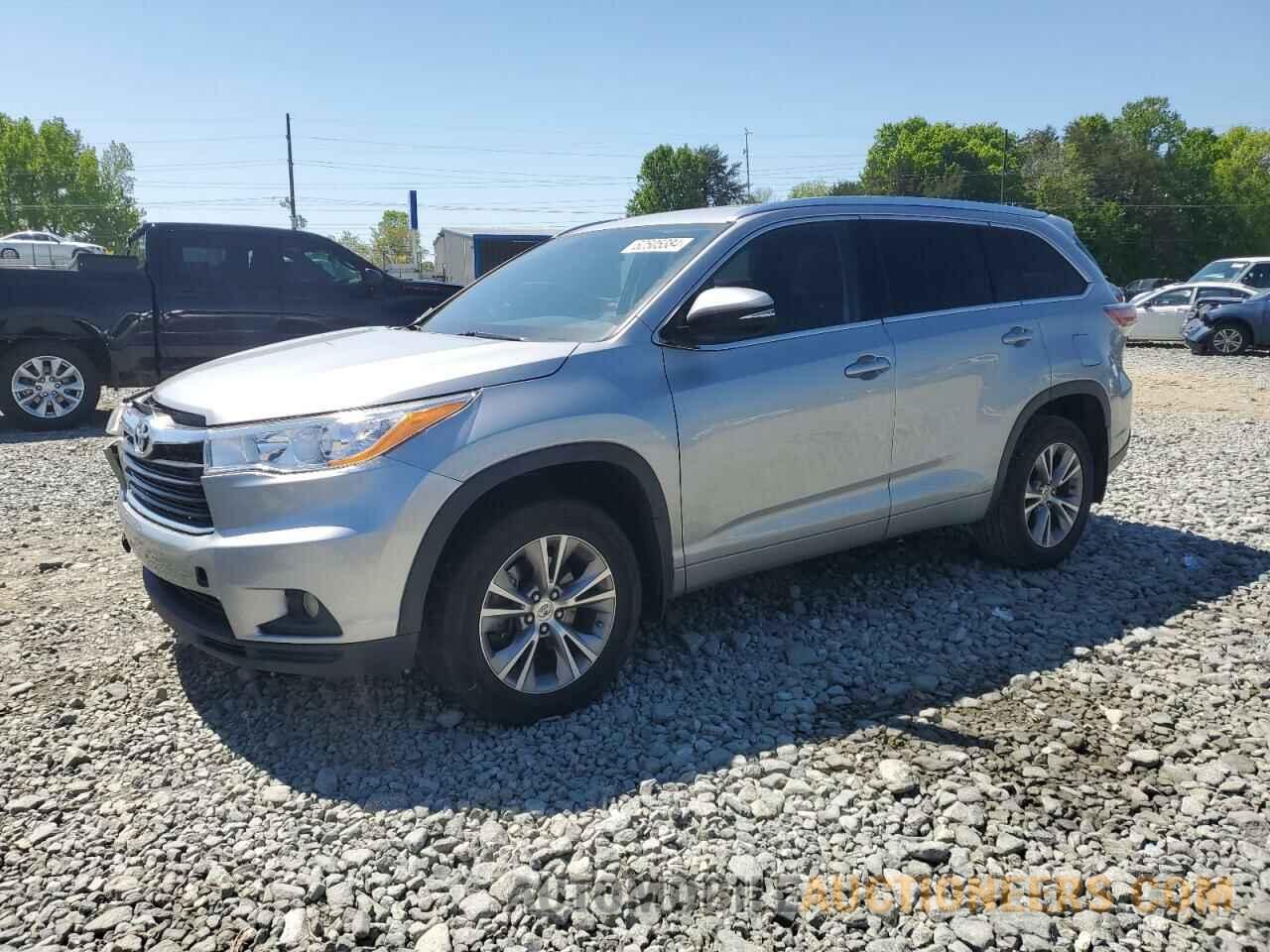 5TDJKRFH4FS113777 TOYOTA HIGHLANDER 2015