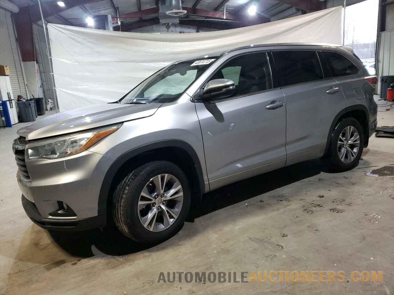 5TDJKRFH4FS116517 TOYOTA HIGHLANDER 2015