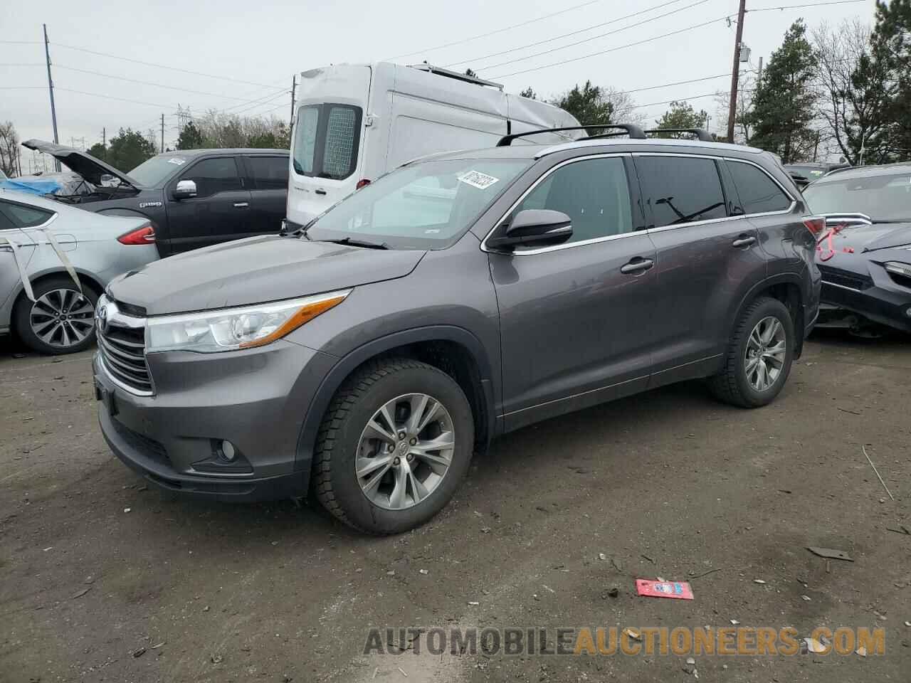 5TDJKRFH4FS123564 TOYOTA HIGHLANDER 2015