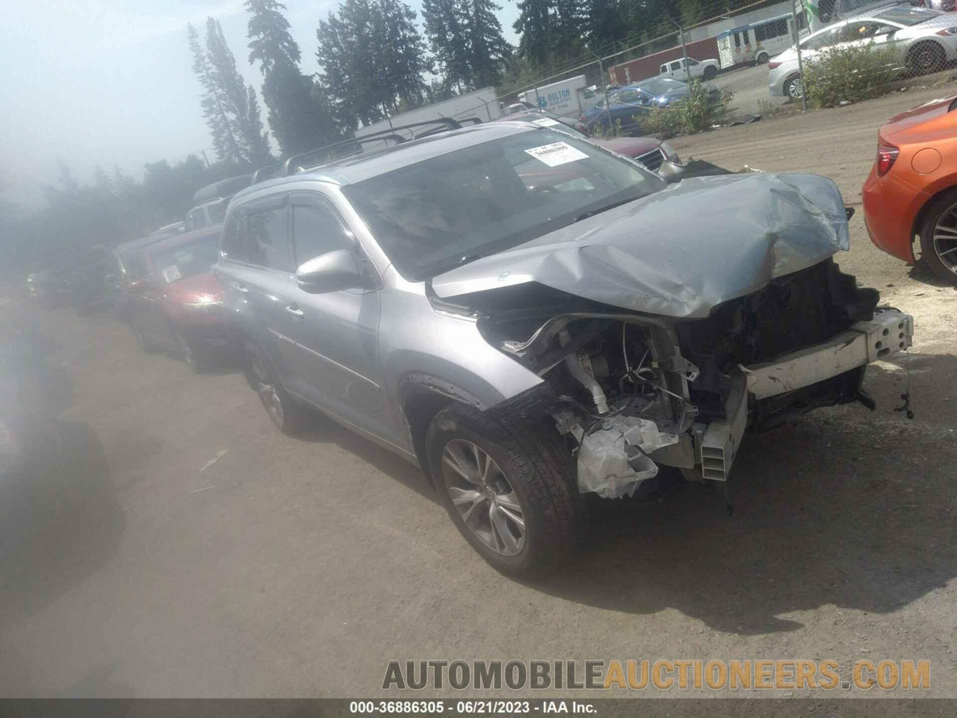 5TDJKRFH4FS157469 TOYOTA HIGHLANDER 2015