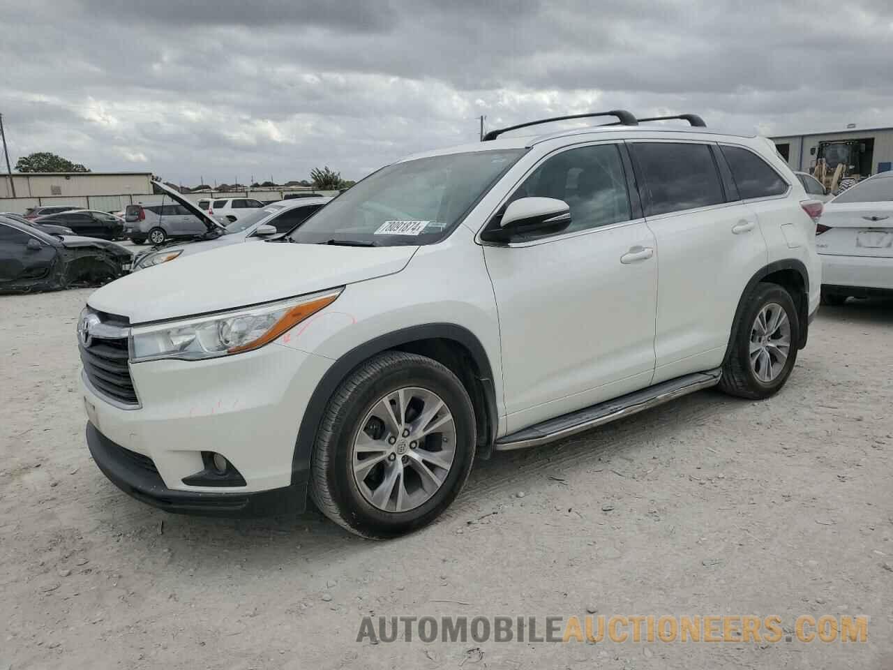 5TDJKRFH4FS206475 TOYOTA HIGHLANDER 2015